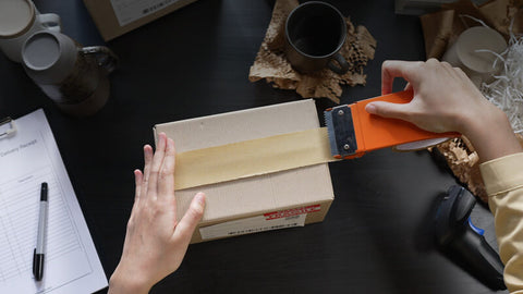 How To Send Gift Hampers From Australia To The UK