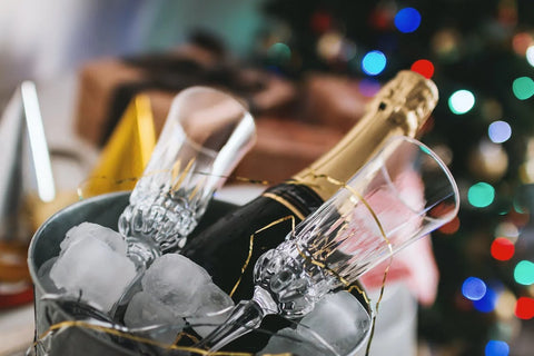 What's The Difference Between Champagne and Sparkling Wine